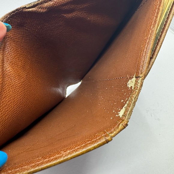 Authentic Louis Vuitton Monogram Porte Kisslock Bifold Wallet - Picture 4 of 9